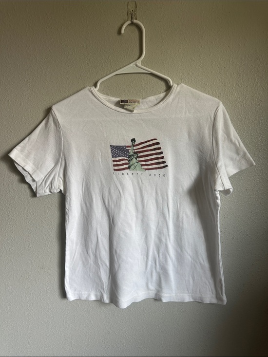 Faded Glory Tops - Y2K boxy Liberty 2000 Graphic Tee with Statue of Liberty